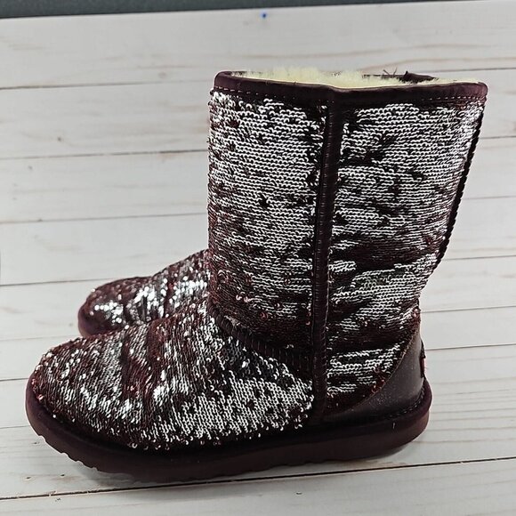 UGG Sparkling Sequins Burgundy Silver Grey Classic Short Boots Size 6 SN 1002978 - Picture 4 of 12
